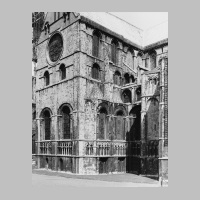 South east transept from south east, Foto Courtauld Institute of Art.jpg